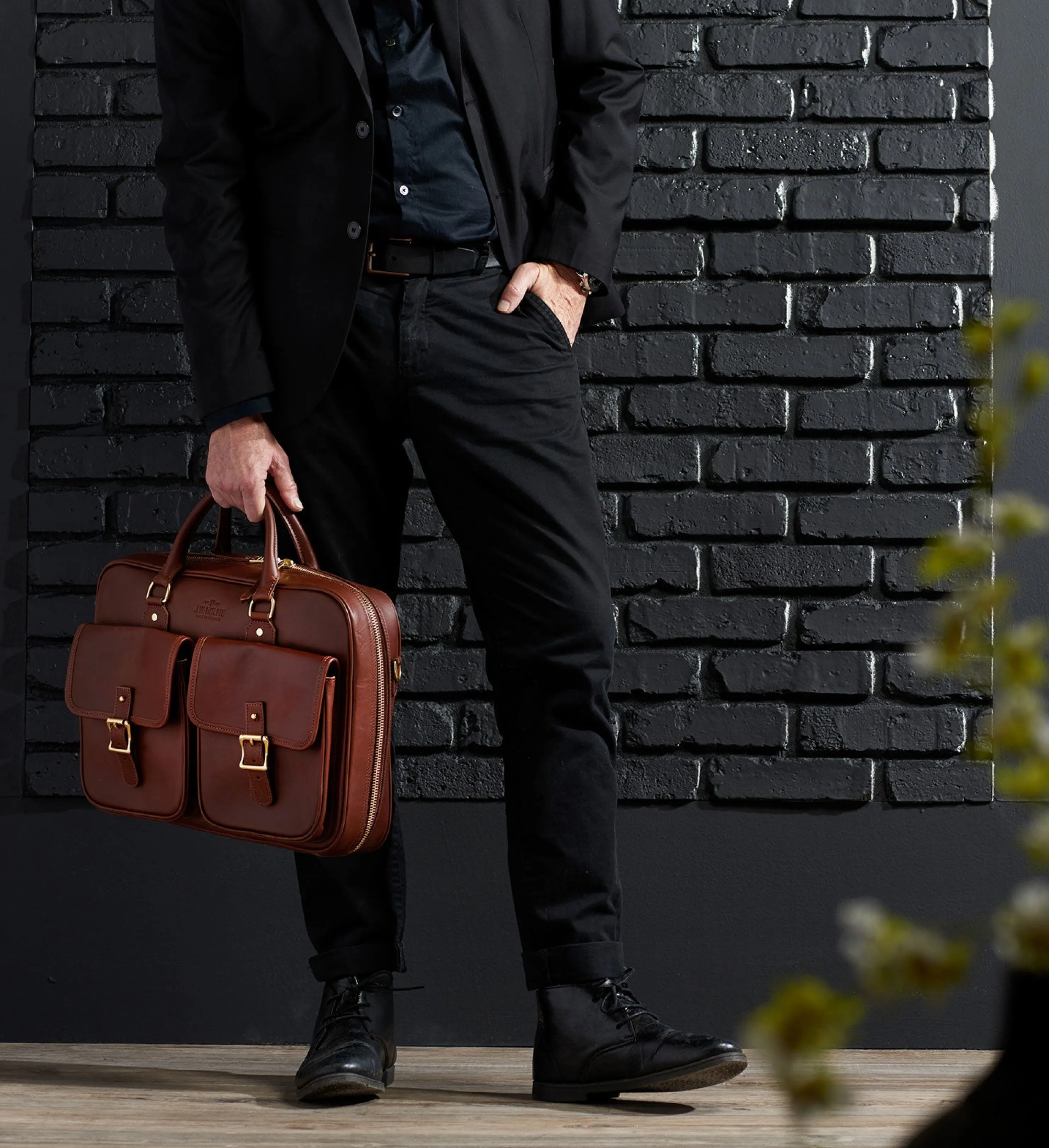 Fashion Editor Briefcase With Trolley Sleeve V1 Briefcases